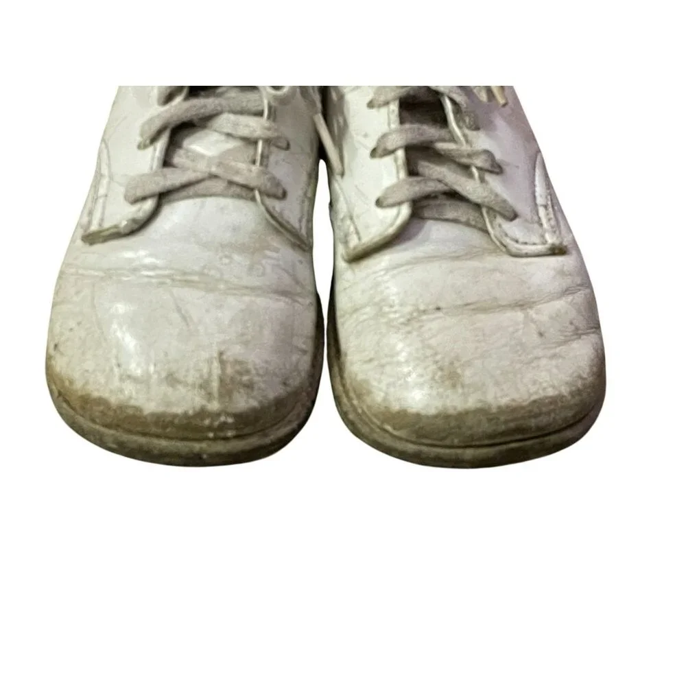 Vintage Buster Brown Walking Shoes 5/6? Used White *Lots of Wear